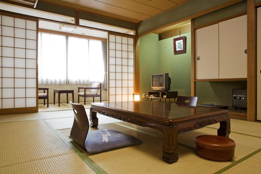 Shuhokaku Ryokan